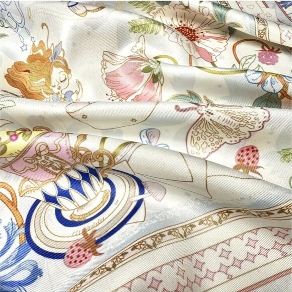 Wonderland silky scarf headwrap neckerchief Alice print inspired - Picture 4 of 6